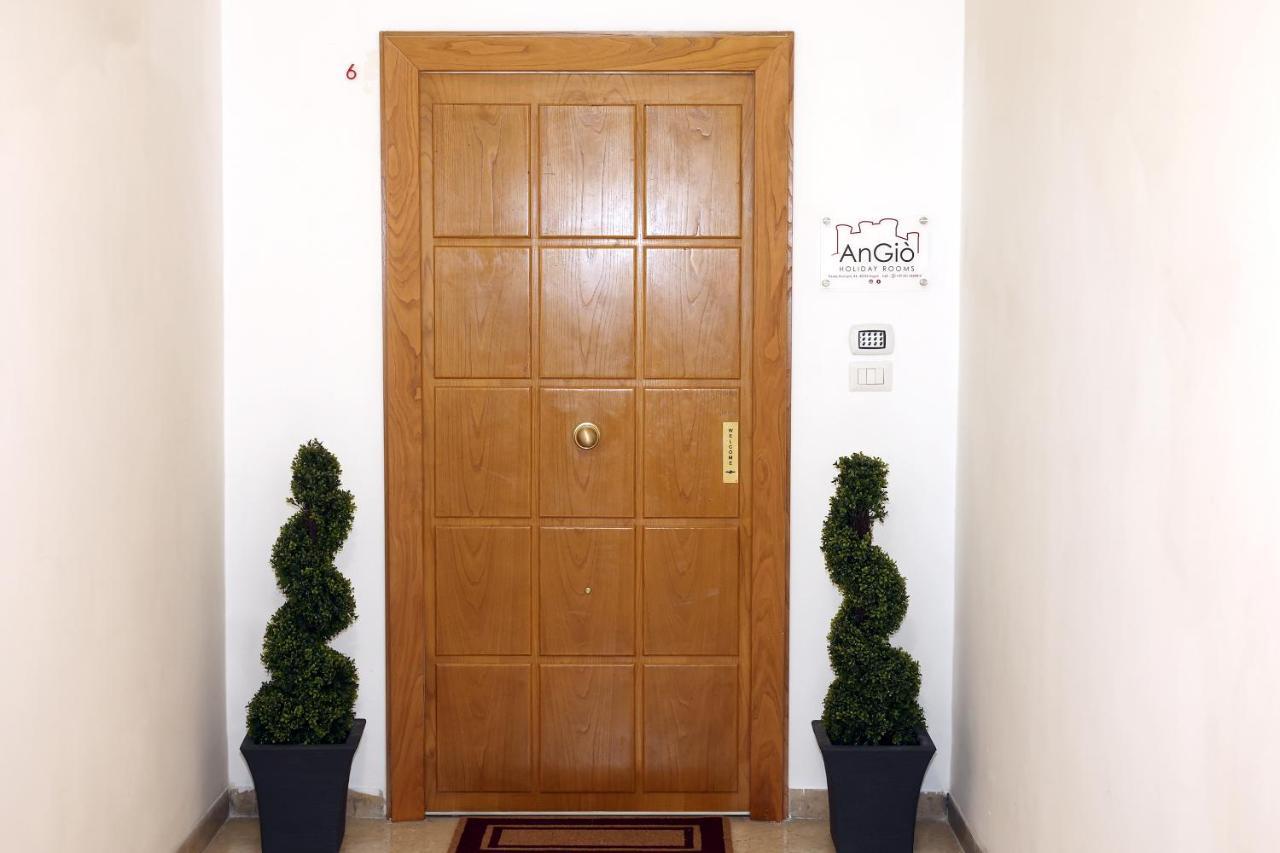 AnGiò holiday rooms Nápoles Exterior foto